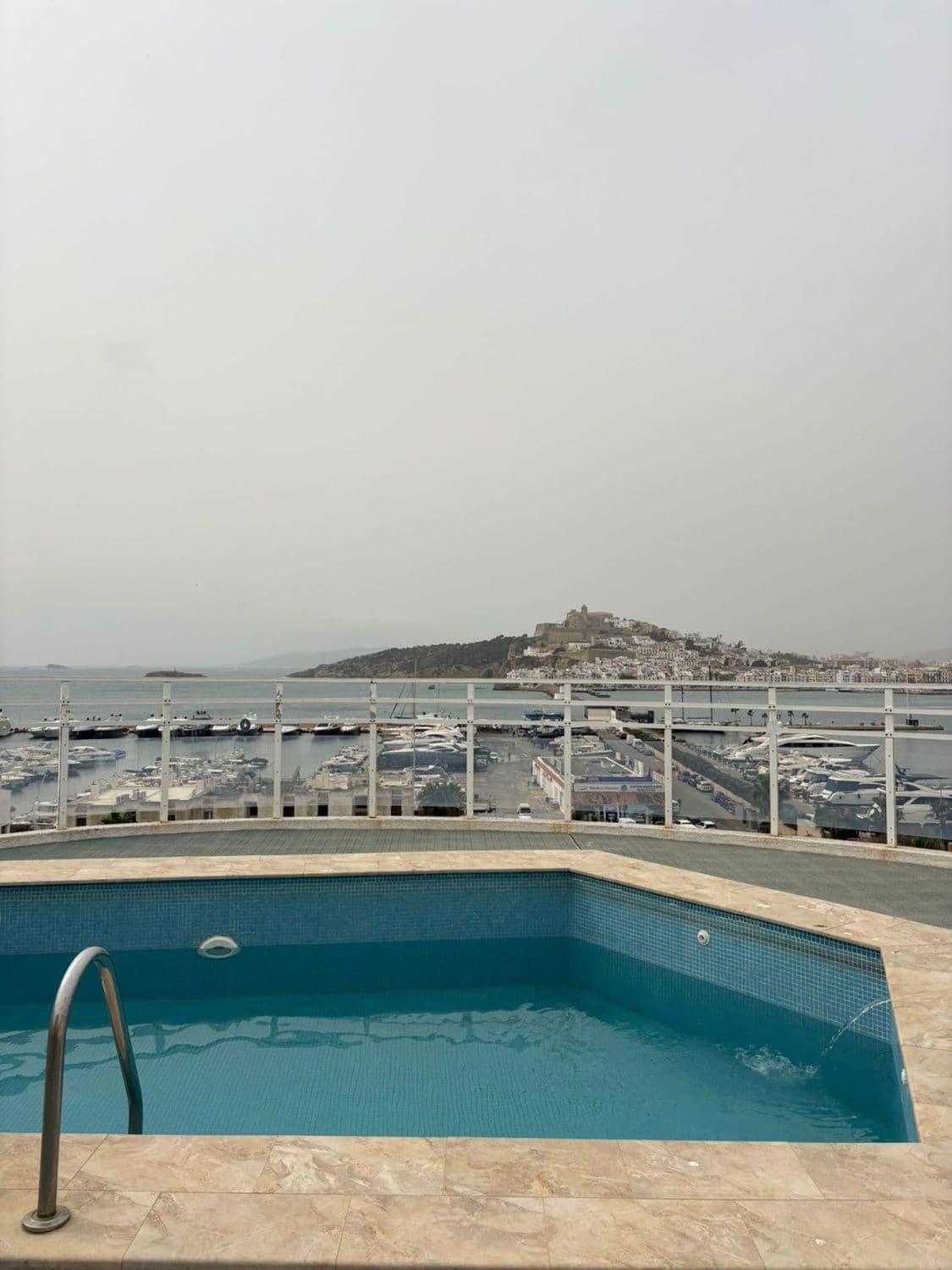 Piso en venta en Marina Botafoc - Talamanca