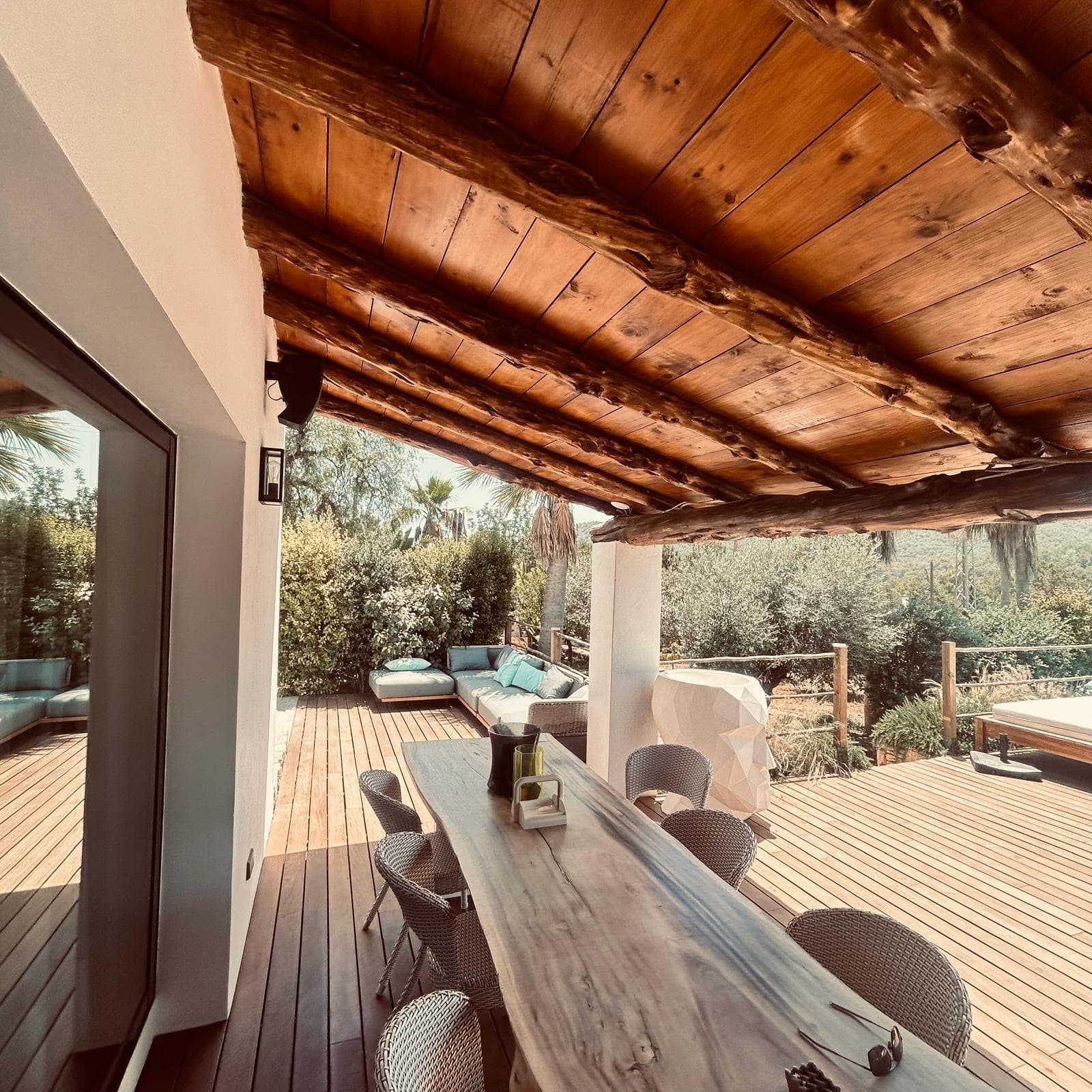Espectacular villa ibicenca renovada con piscina y 2.000 m² de parcela en San José