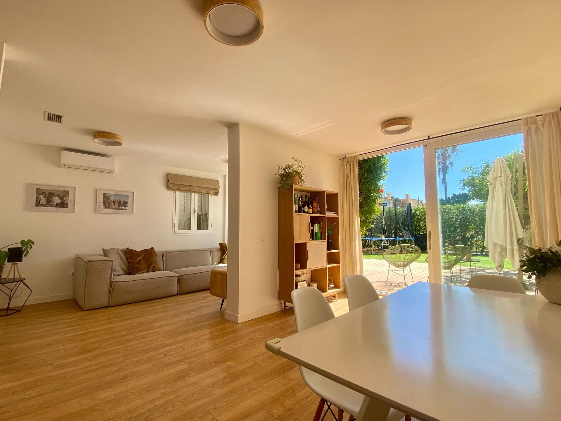 CHALET 110M2 MAS TERRAZA 90M2 4 HABITACIONES 2 BAÑOS PARKIG PRIVADO Y JARDIN