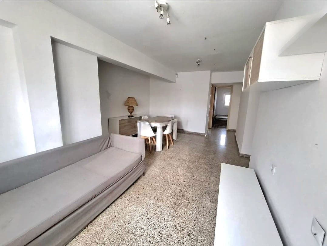 SE VENDE PISO EN EL CENTRO DE IBIZA