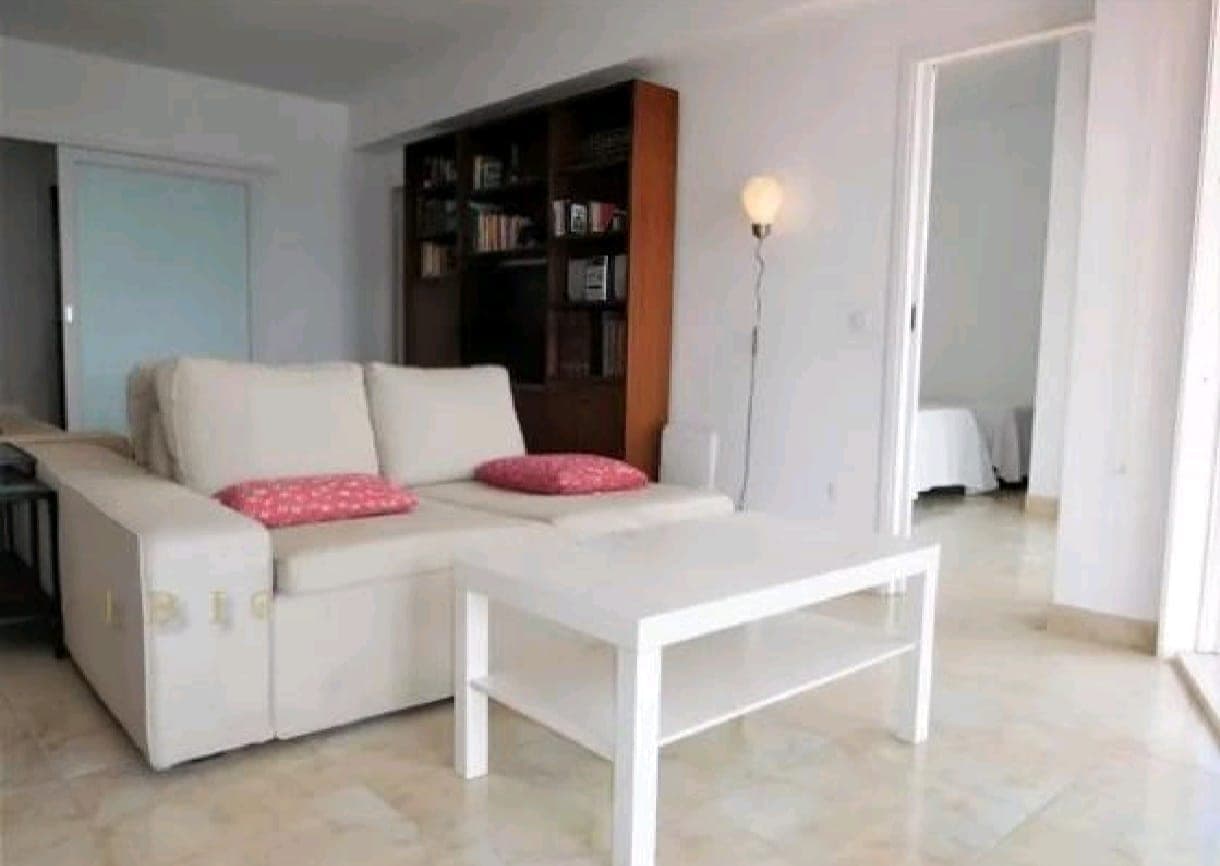 SE VENDE PISO CON VISTAS AL MAR EN FIGUERETES