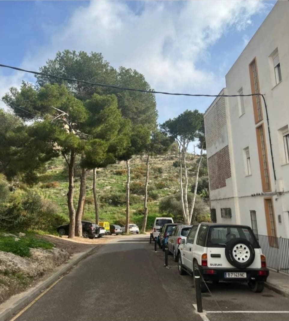SE VENDE PISO EN LOS MOLINOS