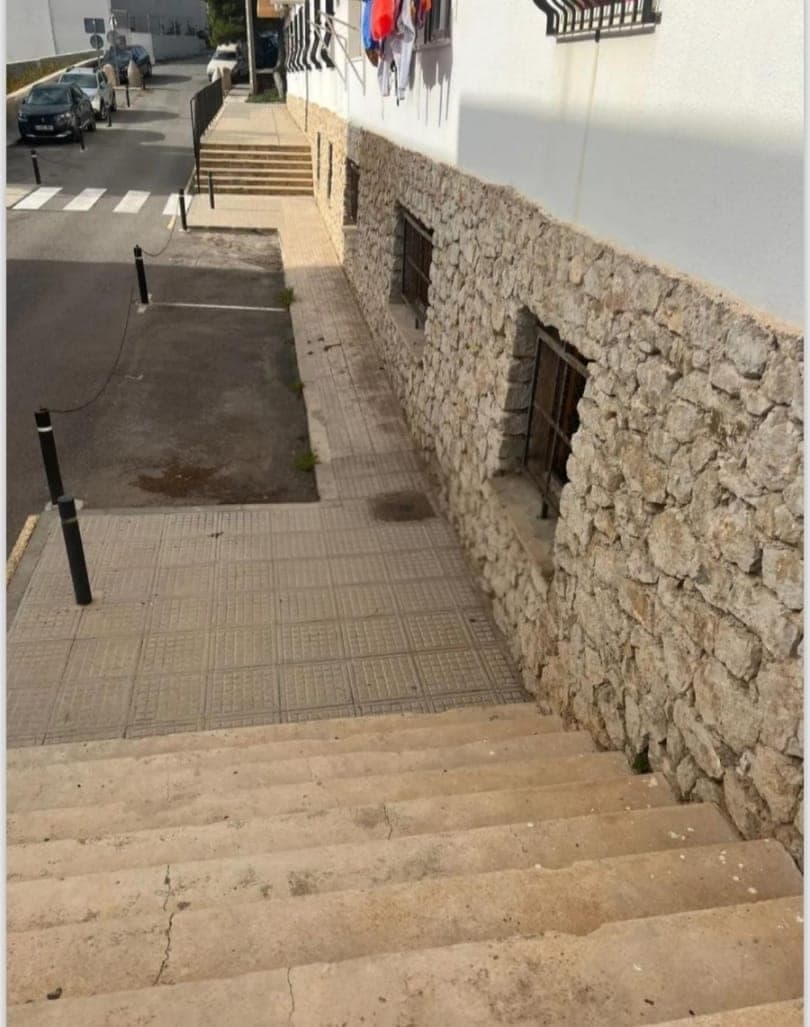 SE VENDE PISO EN LOS MOLINOS