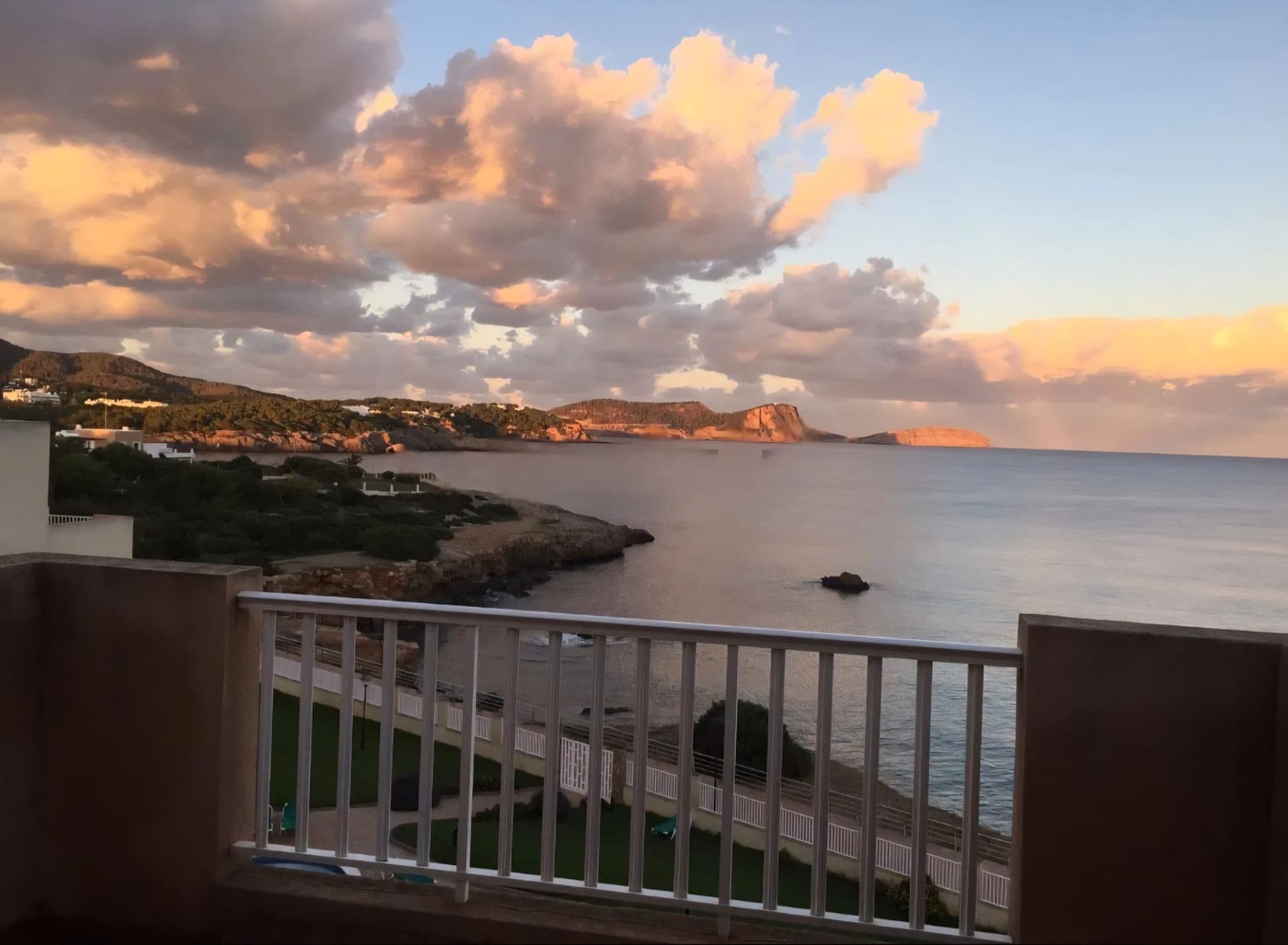 OPORTUNIDAD!!! SE VENDE ATICO EN PRIMERA LINEA DEL MAR EN SAN CARLOS