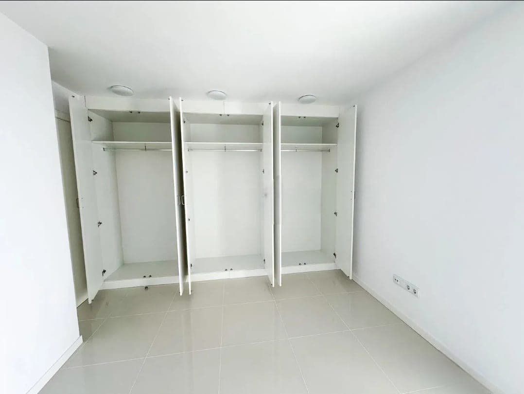 SE VENDE DUPLEX EN PLAYA DEN BOSSA