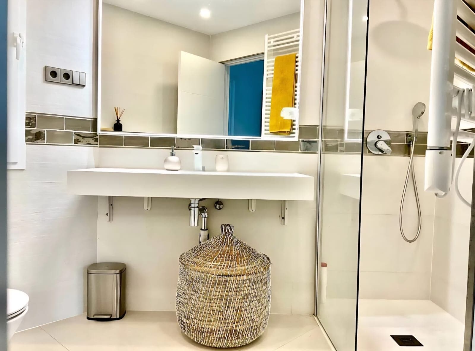 SE VENDE MAGNIFIO PISO EN MARINA BOTAFOCH