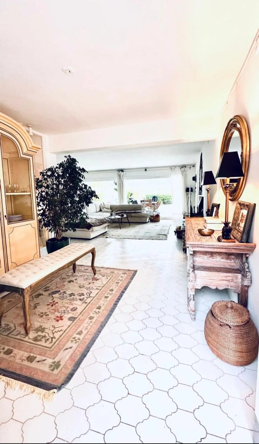 SE VENDE CHALET ADOSADO EN ROCA LLISA