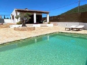 SE VENDE CHALET INDEPENDIENTE EN CALA LLONGA