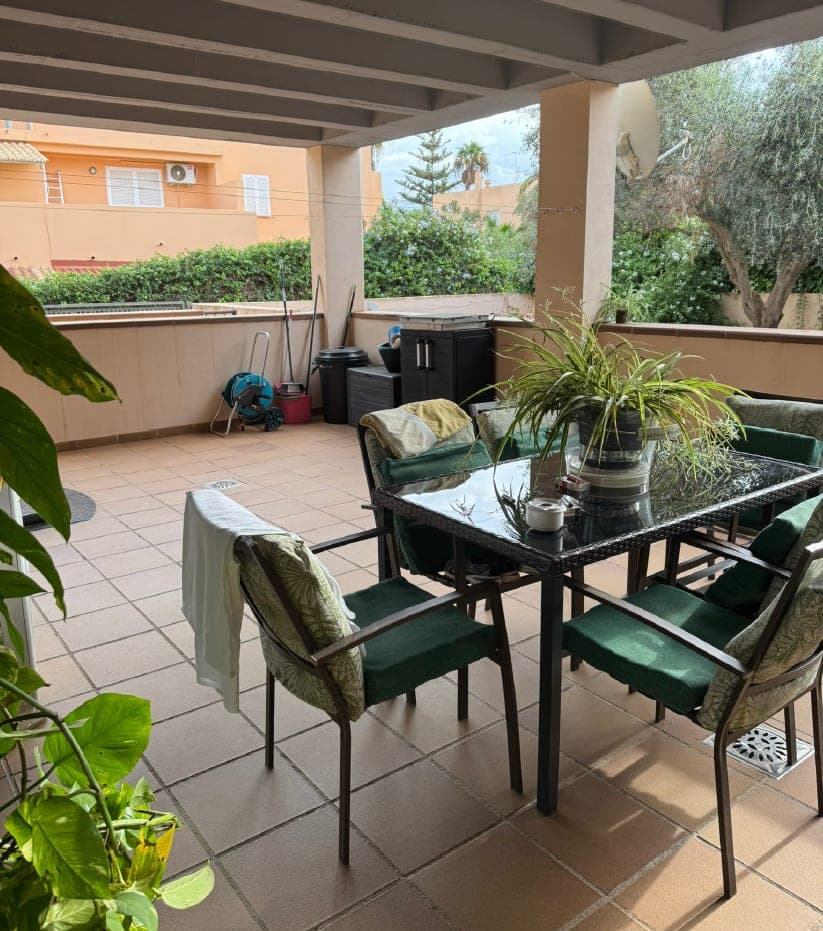 EN VENTA PLANTA BAJA PLAYA DEN BOSSA