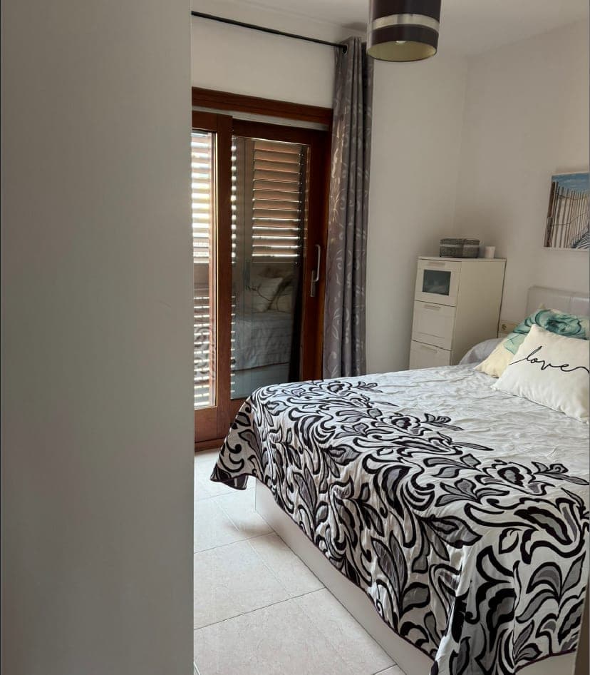 EN VENTA PLANTA BAJA PLAYA DEN BOSSA