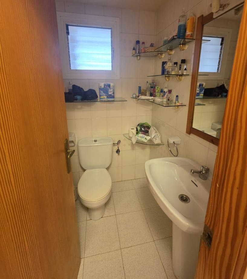 EN VENTA PISO EN CASERRES