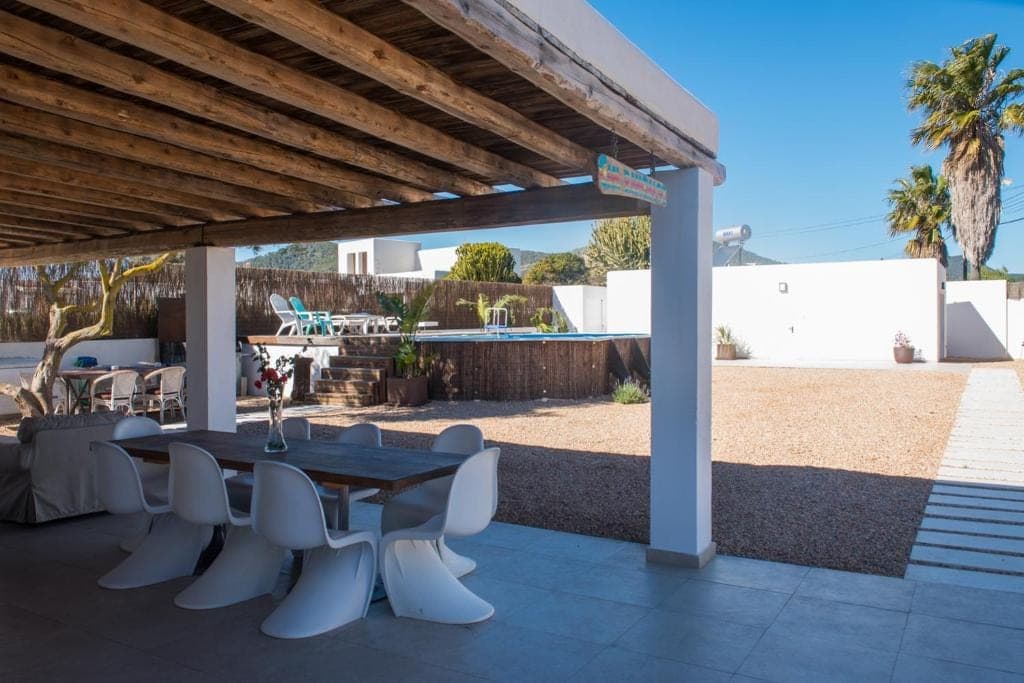 Estupendo chalet con anexo y piscina cerca de Sant Jordi